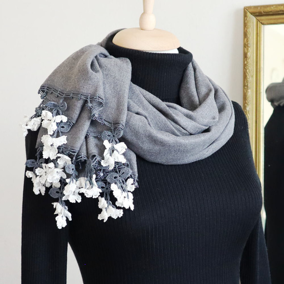 [Made to order] OYA Pashmina shawl [Flower of Wind] Gray 第1張的照片