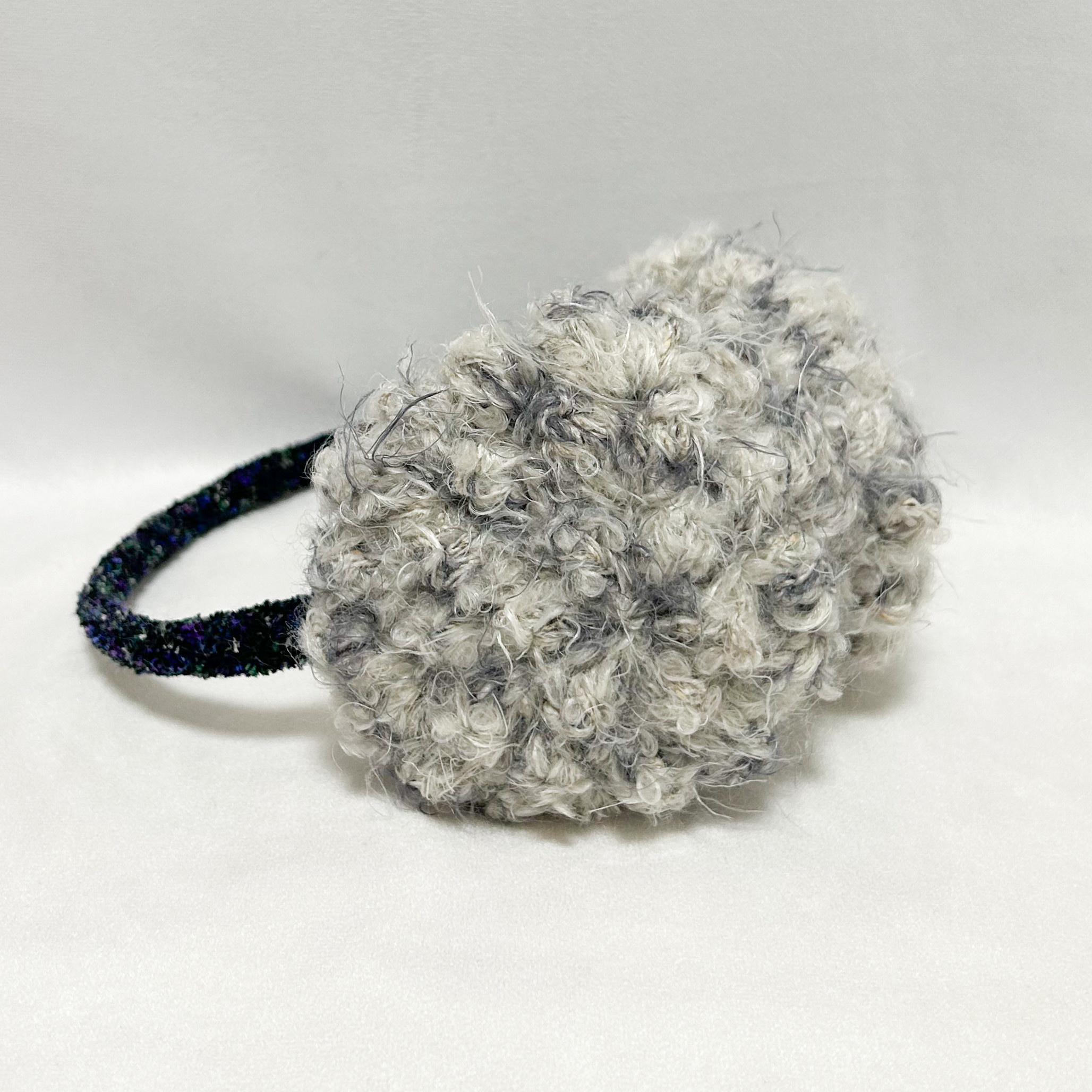 《Frost Wool》フロストウール イヤーマフ［Frost Gray／フロストグレー］手編み 冬小物 防寒 耳あて