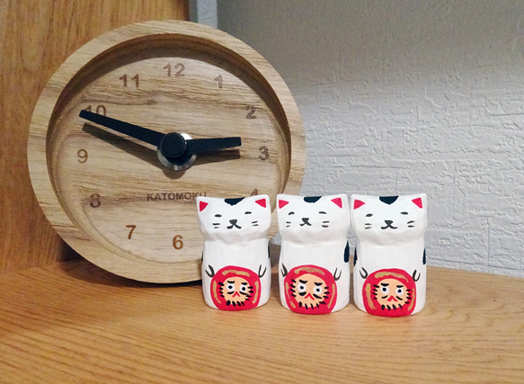 レジン　猫とだまる  赤　24/01 8枚目の画像