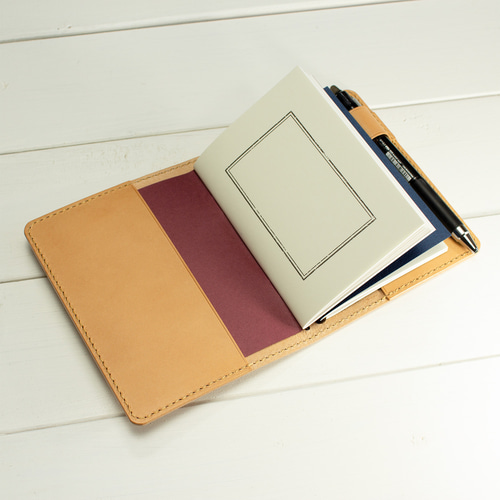 B7 / トラベラーズノート / パスポートサイズ / キャメル ブック