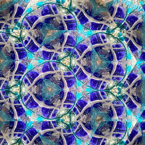 ガラスマーブルを取り替えて楽しめる万華鏡「マーブルスコープ」本体