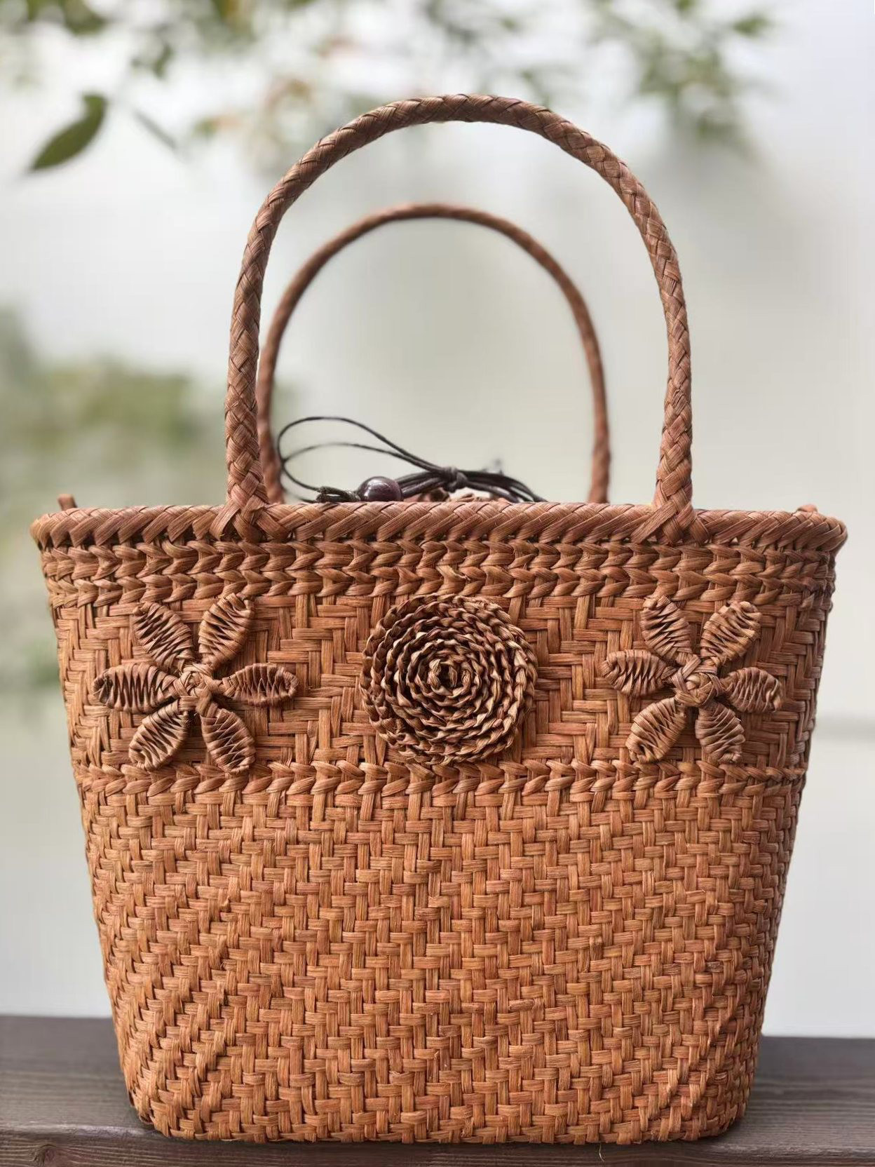 山葡萄籠バッグ　手作り　籠バッグ　網代編み・花編み　内布あり　オリジナルデザイン