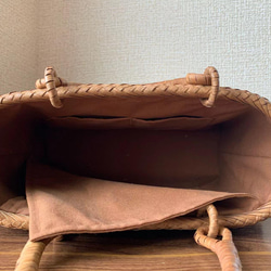 桜皮、山葡萄　桜皮かごバッグ　山葡萄かごバッグ　手作り　桜皮籠バッグ　山葡萄かごバッグ　花編み、網代編み　内布あり 7枚目の画像