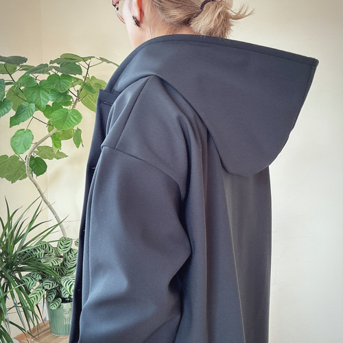 【FRAME】シェル オーバーサイズコート パッド入り オーバーサイズフィットコート - ブラック | ZARA Japan / 日本