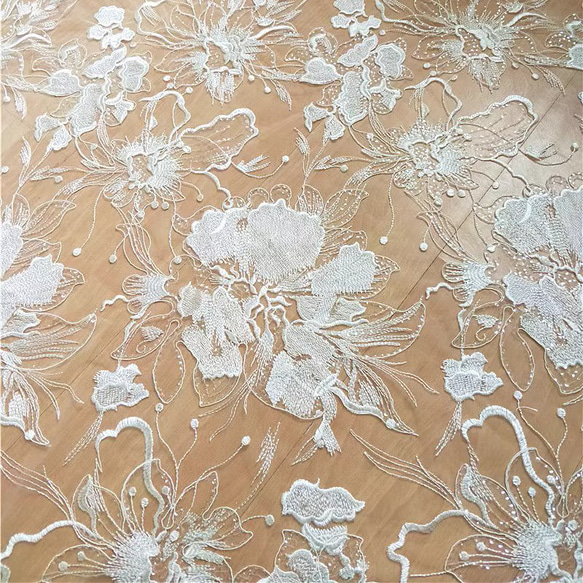 チュールレース刺繍エンブロイダリー スパンコール付き 蓮花 森系の刺繍レース生地布90cm単位 幅約130cm 2枚目の画像