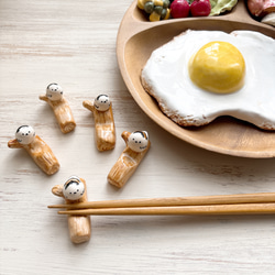 再販】ラッコの箸置き(グレー)/陶器 ラッコ 箸・箸置き waco ＊ neco