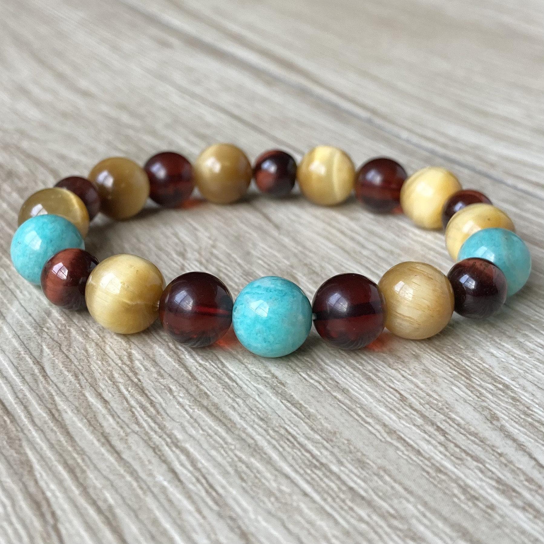落ち着きと集中を引き出す組み合わせ/アマゾナイト・アンバー・タイガーアイ/天然石 ストーンブレスレット