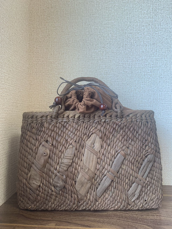 国産山葡萄　手作り　かごバッグ　極細ひご、太ひご　1 国産山葡萄 手作り かごバッグ 極細ひご、太ひご 1 かごバッグ 伝統