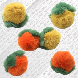 ペトラ【PETRA】ファー柿チャーム　カキチャーム　かわいいファーバッグチャーム　YEL　ボンボン 2枚目の画像