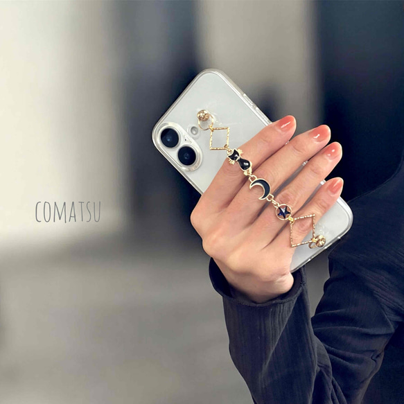 【全機種対応】夜空と猫 ハンドホルダー付きスマホケース ねこ好きさん ハンドベルト ストラップ付きスマホカバー 6枚目の画像