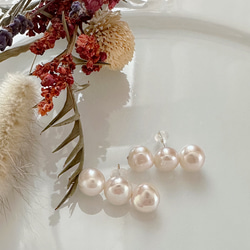 バロックパール 3連パール ピアス イヤリング ピアス（スタッド・一粒