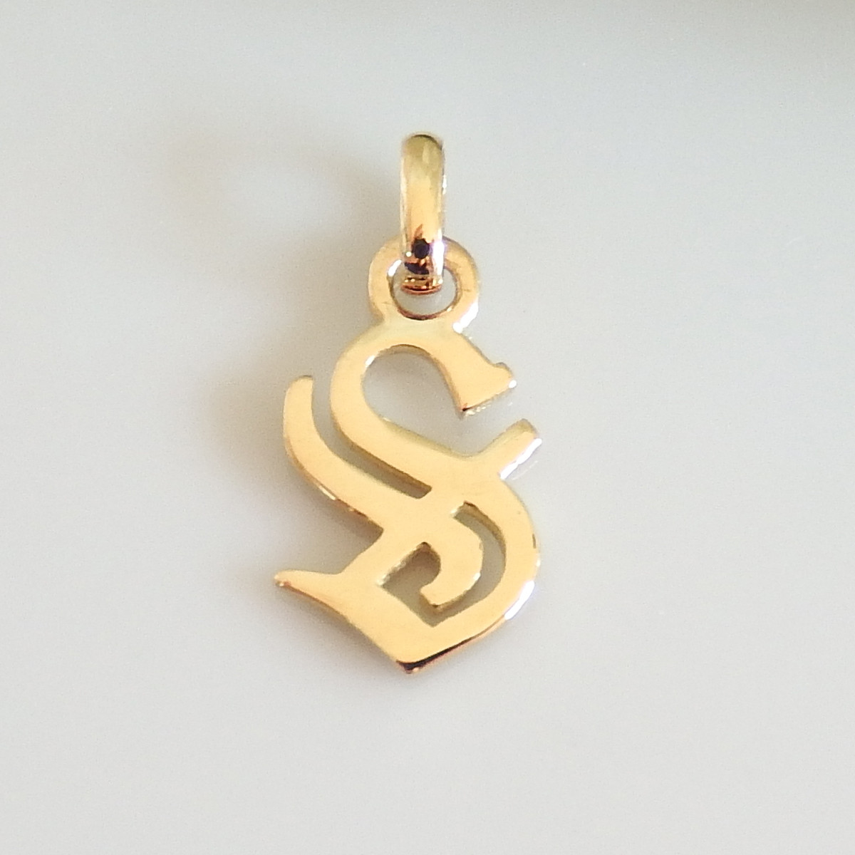 K18イニシャル「S」ゴールドチャーム　1029K2509 K18イニシャル「S」ゴールドチャーム　1029K2509