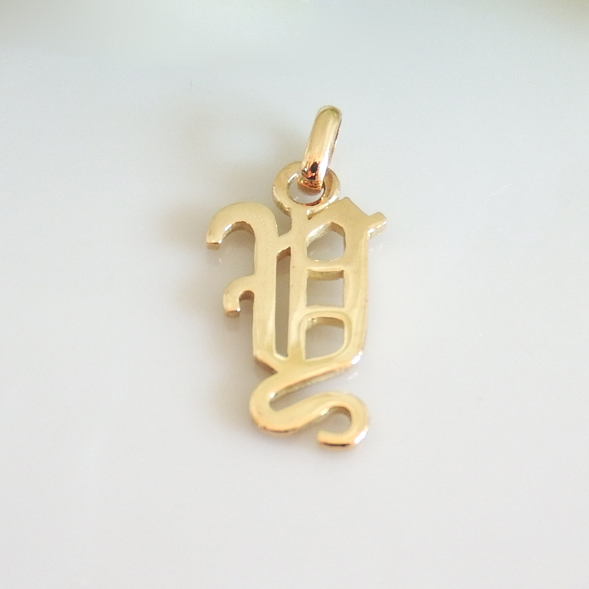 18K WG☆プレシャス ストーン イニシャル ペンダント【ヘッドY 】 18K WG☆プレシャス ストーン イニシャル ペンダント【ヘッドY 】 18K