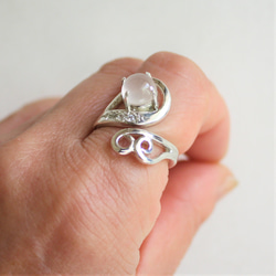 ローズクォーツの指輪 シルバー　フリーサイズ　淡いピンク　特別な日のリング 14枚目の画像