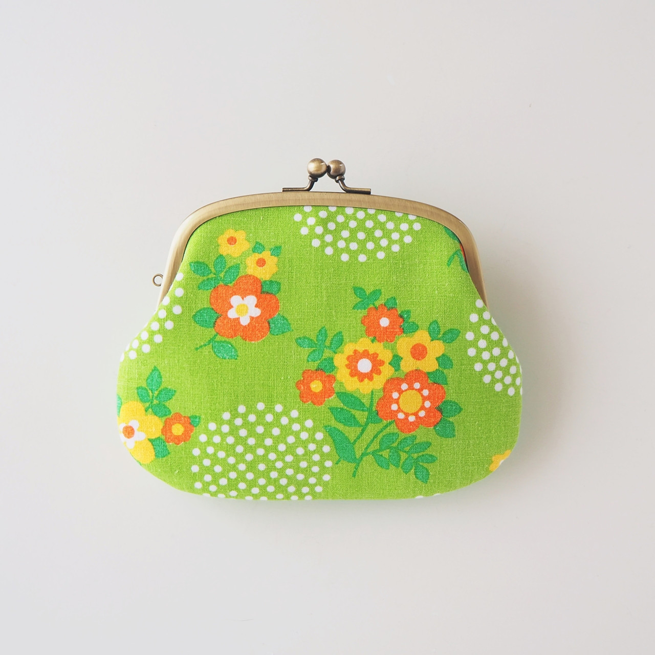 ■花柄ヴィンテージ生地の親子がま口財布・黄緑■ plum(vf-yg)