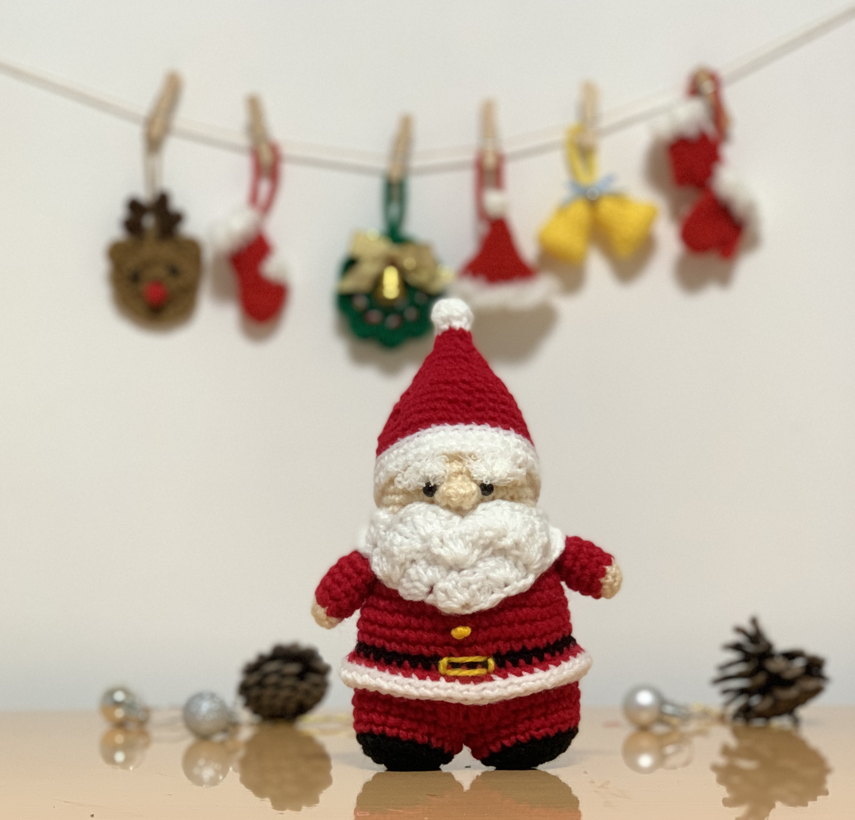 送料無料】［再販91点突破 ］ほっこり癒しのサンタクロースの編み