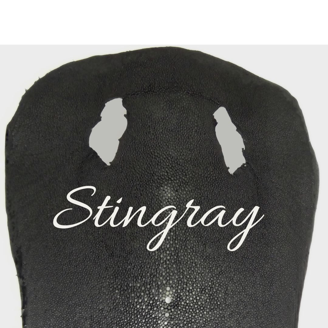 *高級皮革*　エキゾチックレザー　エイ革（黒色）