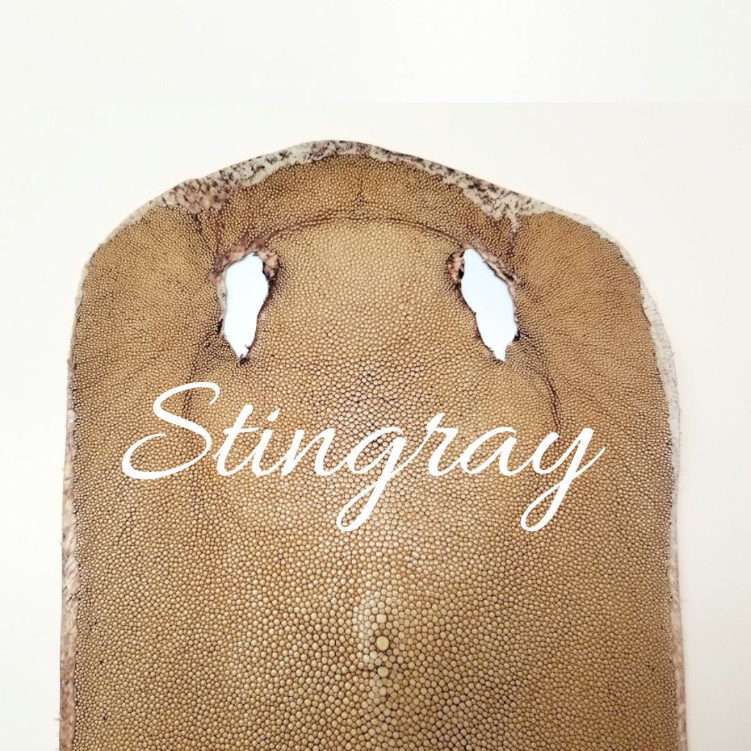 *高級皮革*　エキゾチックレザー　エイ革（ベージュ）