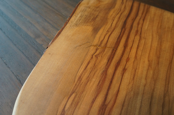 【木　皿　木製　食器】＃073　オリーブのカッティングボード　値引価格 / Olive Cutting Board 3枚目の画像