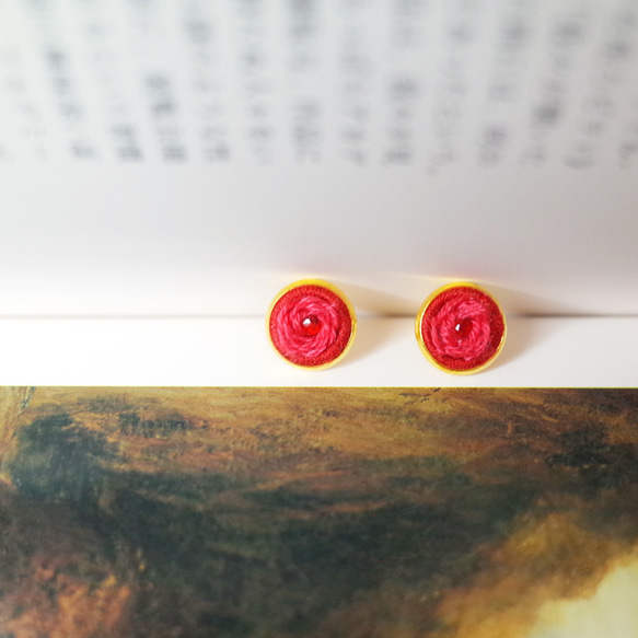 空想#12 莖幹玫瑰繡手刺繡耳環 耳夾/耳針 第1張的照片