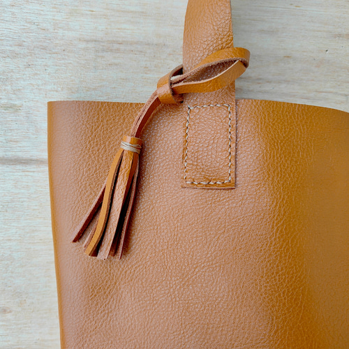 C isei キャメル色レザー トートバッグ 大きめ Cisei（シセイ/チセイ）シュリンクレザーフラップトートバッグ/Mサイズ