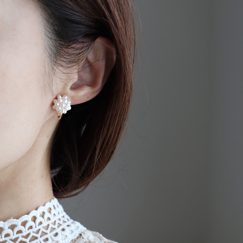 つぶつぶビーズ × コットンパール ピアス | Jasmine デイリー