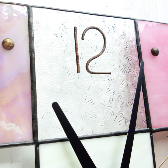 30㎝角-ステンドグラスの掛時計-モザイク３０[ピンク・パープル系）受注制作 7枚目の画像