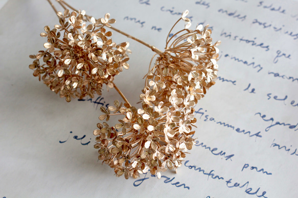 【ゴールドビバーナム】｜アーティフィシャルフラワー 花瓶アレンジ| 冬｜ギフト・インテリア雑貨 9枚目の画像