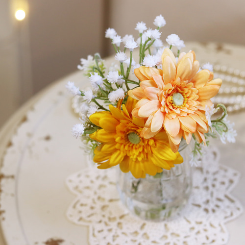 ガラス製花瓶 黄色の花模様 立体ガラス アクセント花器 ガラス製花瓶