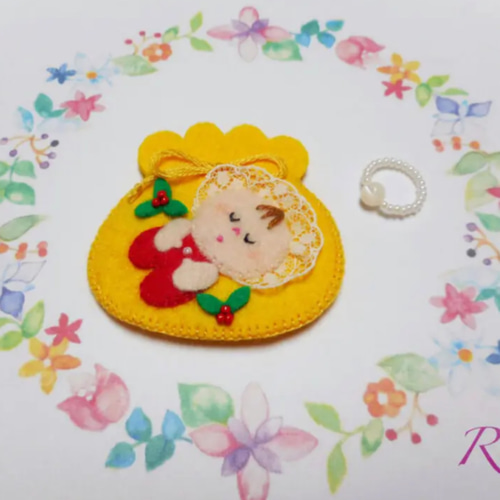 ♪フェルトの安産のお守り☆濃いイエロー 羊毛フェルト Bluerose 通販