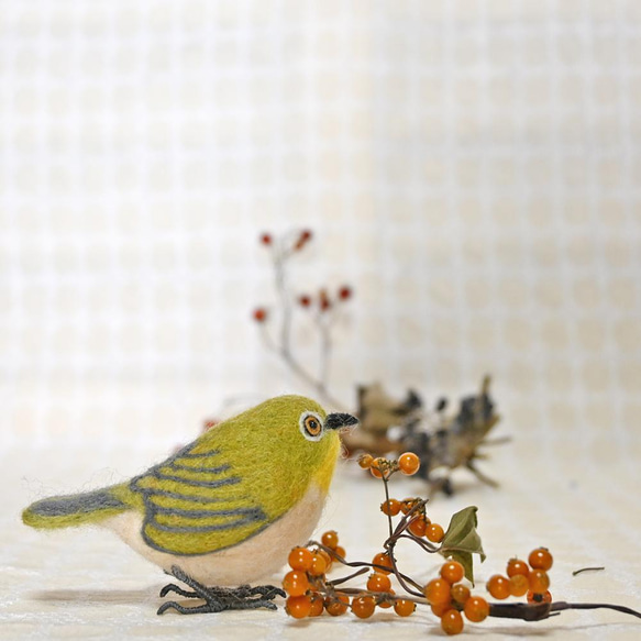 【受注後制作】羊毛フェルト 野鳥 小鳥 卓上マスコット メジロ 5枚目の画像