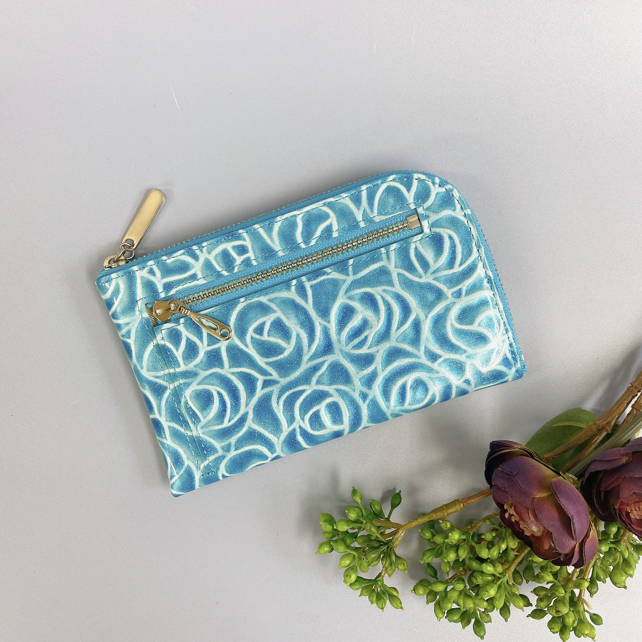 薄くて軽いコンパクトな財布 10枚カードポケット  エナメルローズ オーシャンブルー