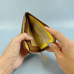 薄くて軽いコンパクトな財布 10枚カードポケット　リザードビターブラウン　スクイーズ 4枚目の画像