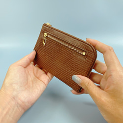 薄くて軽いコンパクトな財布 10枚カードポケット　リザードビターブラウン　スクイーズ 3枚目の画像