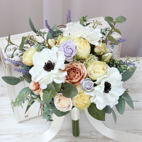 オーダーメイドブーケ22,000円～/アネモネ×白×黄色×サムシングブルー  