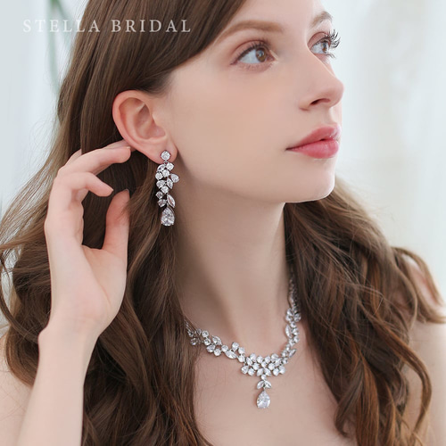 キュービックジルコニア ブライダルイヤリング＆ピアス スノー