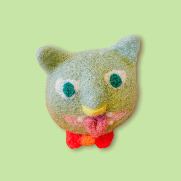 ■受注製作■　ワル猫ブローチ【ピンク蝶ネクタイ】 1枚目の画像