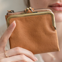 【限量特價】女款真皮搭扣迷你皮夾，粉紅米色，HAW022-ANT 第3張的照片