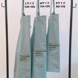 【オフホワイト】ひとりで着れるシンプルなキッズエプロン　子供エプロン　エプロンセット　三角巾　巾着袋 10枚目の画像