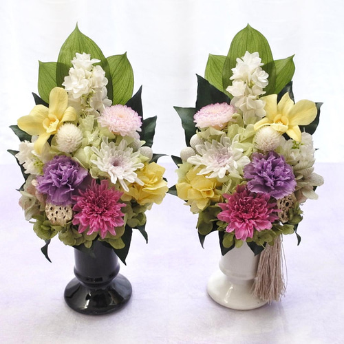 彩・SAI》仏花◇花器の色が選べます♢﻿お供え花・すべて