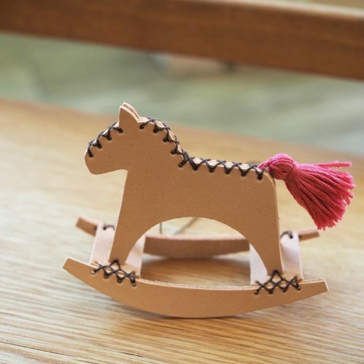 【レア美品】クリスマス★木馬★陶器の小物入れ 楽天市場】サンタクロース オブジェ 置物 陶器 小物入れ 小物収納 小物