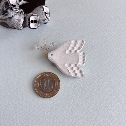 NORTH ブローチ 陶土ブローチ うさぎの天使 ブローチ　作家作品　未使用 BROOCH 20241115 通販 彫刻