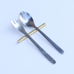 鎚目模様の真鍮カトラリーレスト［　slim　］ 3枚目の画像