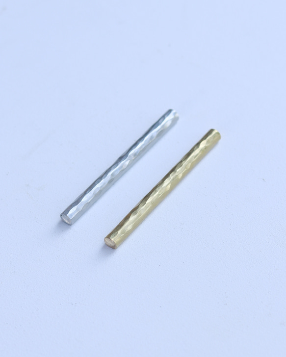 鎚目模様の真鍮カトラリーレスト［　slim　］ 2枚目の画像