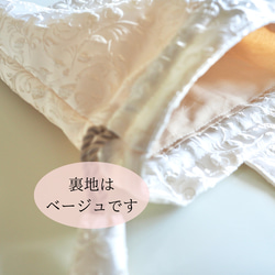 お呼ばれコーデ♬華やかなジャガード織のワンハンドル巾着バッグ オフホワイト/結婚式 成人式 フォーマル 4枚目の画像