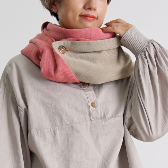 七變圍巾雨披/粉米色/針織 來自 Mikawa 第5張的照片