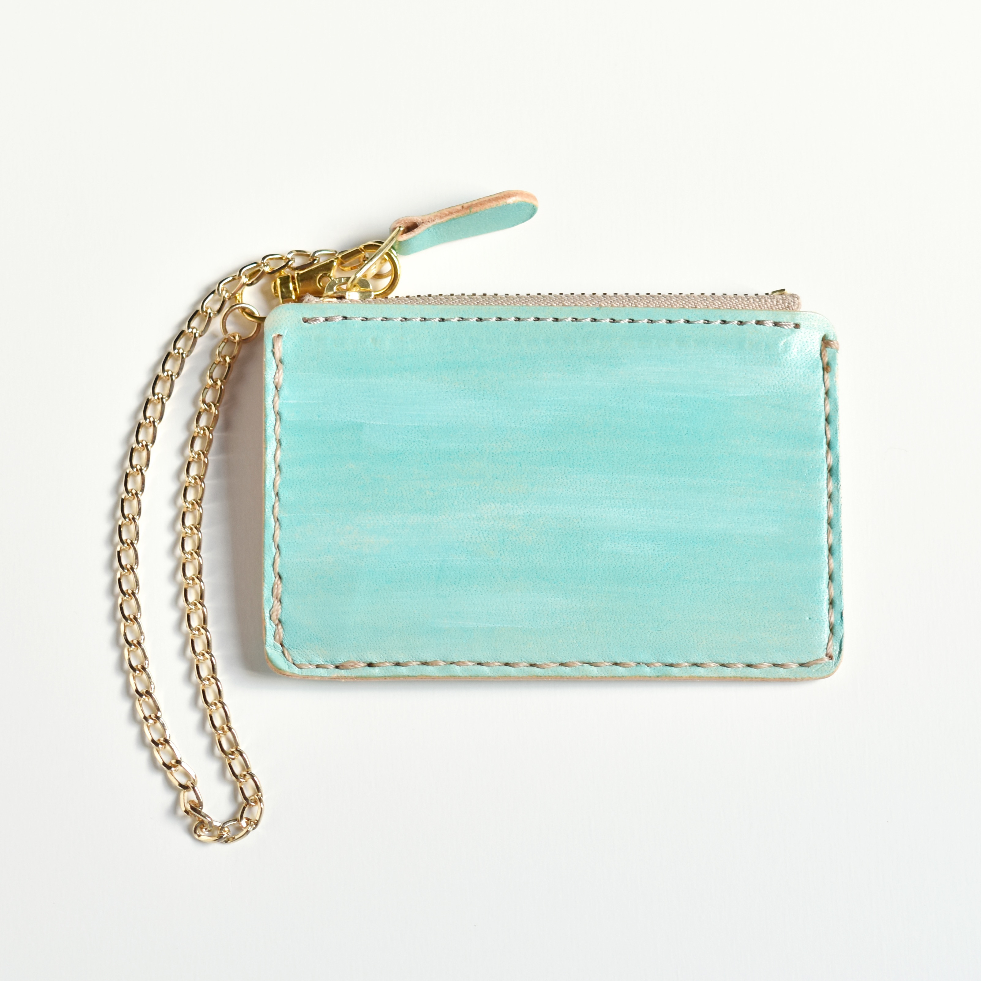 革の手染めパスケース 「空色（ファスナー付きパスケース）」 5,480円