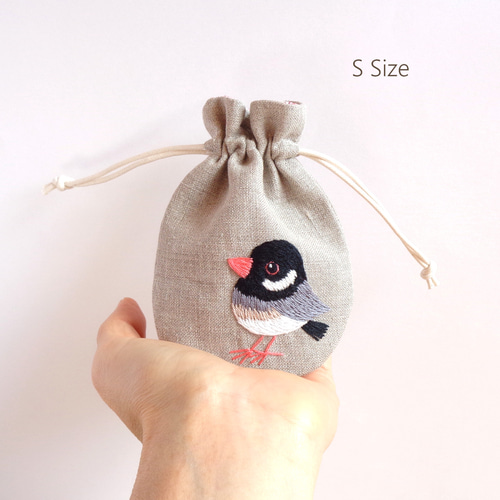 サイズ・ポーチ変更可】シロハラムクドリさんの刺繍ミニリネン