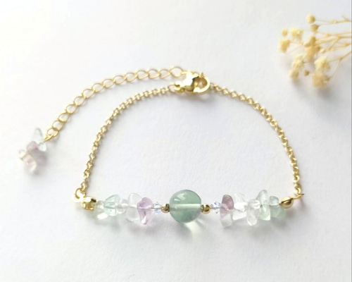 フローライト・水晶の華奢なチェーンブレスレット 天然石 さざれ石