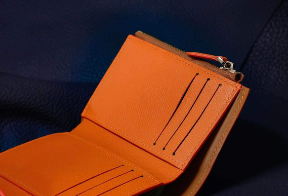 高級革使用　手縫い　三つ折り財布　エトゥープxオレンジ　コンパクト　ミニウォレット　財布　エプソン革　小物入れ　 7枚目の画像